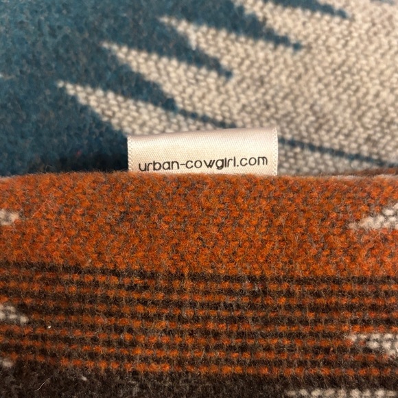 Southwestern Patterned Scarf - Picture 2 of 2